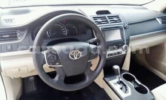 Acheter Occasion Voiture Toyota Camry Blanc à Ouagadougou, Burkina-Faso Acheter Occasion Voiture Toyota Camry Blanc à Ouagadougou, Burkina-Faso