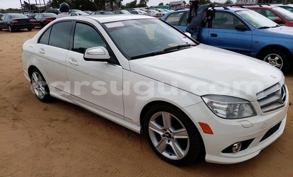 Buy Used Mercedes-Benz C–Class White Car in Ouagadougou in Burkina Faso Buy Used Mercedes-Benz C–Class White Car in Ouagadougou in Burkina Faso