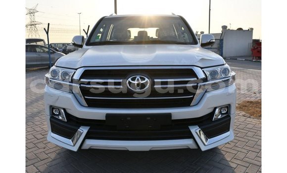 Buy Import Toyota Land Cruiser White Car in Import - Dubai in Burkina Faso Buy Import Toyota Land Cruiser White Car in Import - Dubai in Burkina Faso