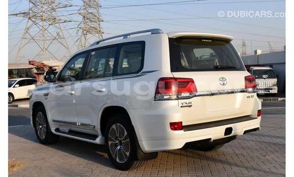 Buy Import Toyota Land Cruiser White Car in Import - Dubai in Burkina Faso Buy Import Toyota Land Cruiser White Car in Import - Dubai in Burkina Faso