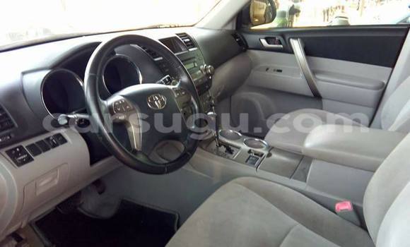 Acheter Occasion Voiture Toyota Highlander Gris à Ouagadougou, Burkina-Faso Acheter Occasion Voiture Toyota Highlander Gris à Ouagadougou, Burkina-Faso