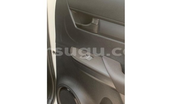 Sayi Imported Toyota Hilux White Mota in Import - Dubai a Burkina Faso Sayi Imported Toyota Hilux White Mota in Import - Dubai a Burkina Faso