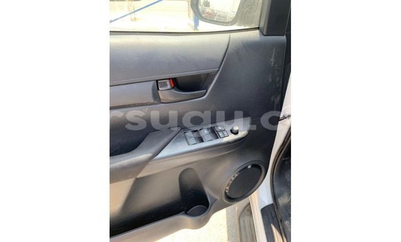 Sayi Imported Toyota Hilux White Mota in Import - Dubai a Burkina Faso Sayi Imported Toyota Hilux White Mota in Import - Dubai a Burkina Faso