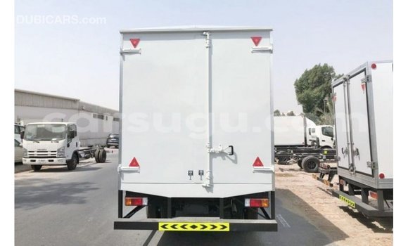 Sayi Imported Hino 300 Series White Babbar mota in Import - Dubai a Burkina Faso Sayi Imported Hino 300 Series White Babbar mota in Import - Dubai a Burkina Faso
