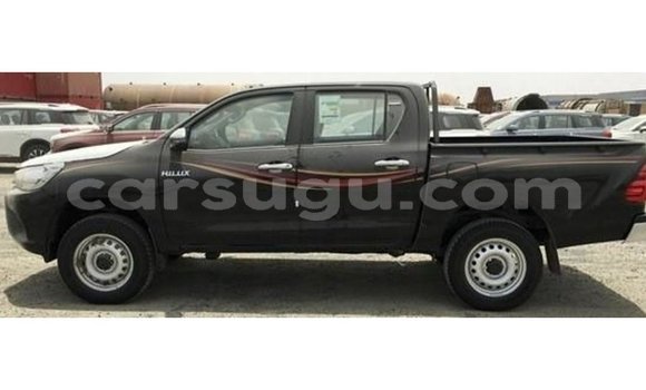 Sayi Imported Toyota Hilux Black Mota in Import - Dubai a Burkina Faso Sayi Imported Toyota Hilux Black Mota in Import - Dubai a Burkina Faso