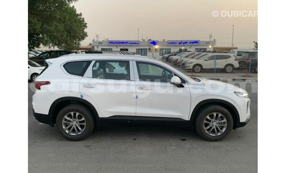 Sayi Imported Hyundai Santa Fe White Mota in Import - Dubai a Burkina Faso Sayi Imported Hyundai Santa Fe White Mota in Import - Dubai a Burkina Faso