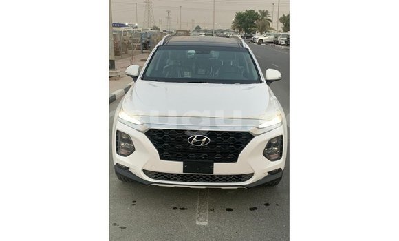 Sayi Imported Hyundai Santa Fe White Mota in Import - Dubai a Burkina Faso Sayi Imported Hyundai Santa Fe White Mota in Import - Dubai a Burkina Faso