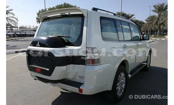 Sayi Imported Mitsubishi Pajero White Mota in Import - Dubai a Burkina Faso Sayi Imported Mitsubishi Pajero White Mota in Import - Dubai a Burkina Faso