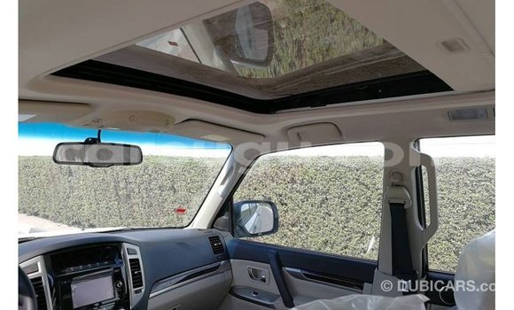 Sayi Imported Mitsubishi Pajero White Mota in Import - Dubai a Burkina Faso Sayi Imported Mitsubishi Pajero White Mota in Import - Dubai a Burkina Faso