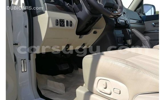 Sayi Imported Mitsubishi Pajero White Mota in Import - Dubai a Burkina Faso Sayi Imported Mitsubishi Pajero White Mota in Import - Dubai a Burkina Faso