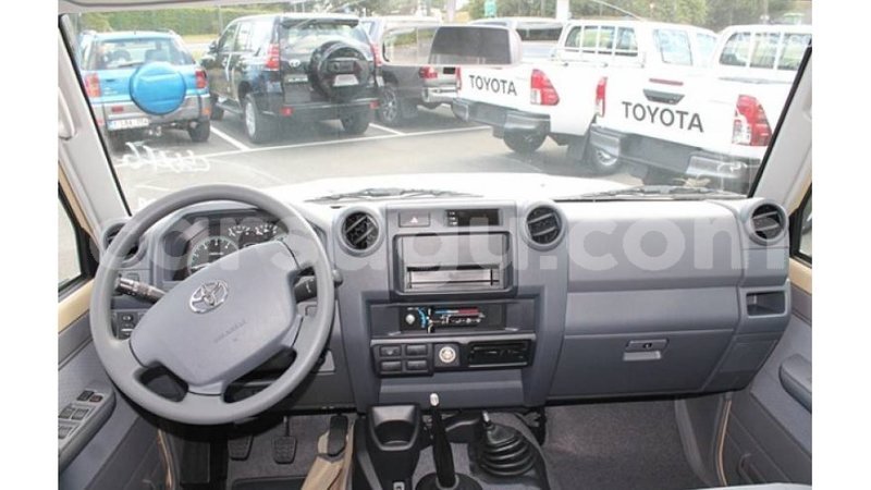 Big with watermark toyota land cruiser burkina faso import dubai 5217