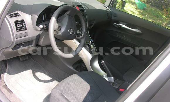 Acheter Occasion Voiture Toyota Auris Blanc à Ouagadougou, Burkina-Faso Acheter Occasion Voiture Toyota Auris Blanc à Ouagadougou, Burkina-Faso