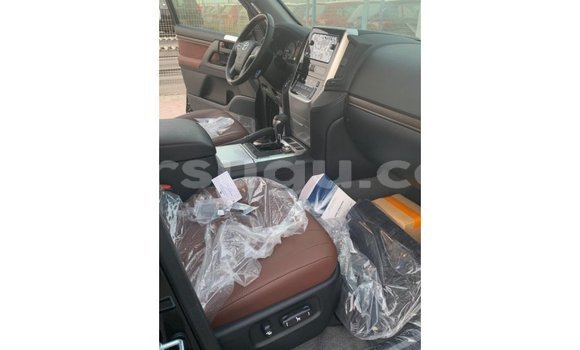 Sayi Imported Toyota Land Cruiser Black Mota in Import - Dubai a Burkina Faso Sayi Imported Toyota Land Cruiser Black Mota in Import - Dubai a Burkina Faso