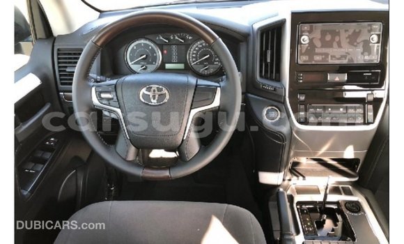 Sayi Imported Toyota Land Cruiser Black Mota in Import - Dubai a Burkina Faso Sayi Imported Toyota Land Cruiser Black Mota in Import - Dubai a Burkina Faso