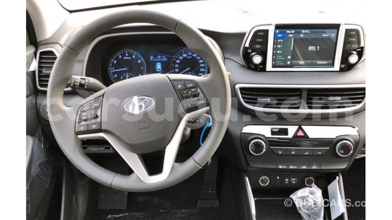 Big with watermark hyundai tucson burkina faso import dubai 5225