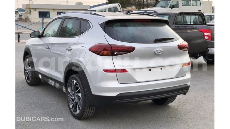 Big with watermark hyundai tucson burkina faso import dubai 5225