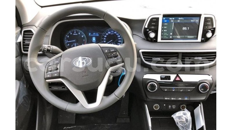 Big with watermark hyundai tucson burkina faso import dubai 5225