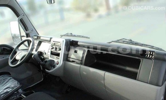 Acheter Import Voiture Mitsubishi i Blanc à Import - Dubai, Burkina-Faso Acheter Import Voiture Mitsubishi i Blanc à Import - Dubai, Burkina-Faso