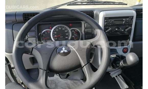 Acheter Import Voiture Mitsubishi Carisma Blanc à Import - Dubai, Burkina-Faso Acheter Import Voiture Mitsubishi Carisma Blanc à Import - Dubai, Burkina-Faso