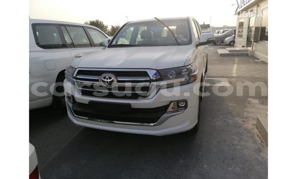 Buy Import Toyota Land Cruiser White Car in Import - Dubai in Burkina Faso Buy Import Toyota Land Cruiser White Car in Import - Dubai in Burkina Faso