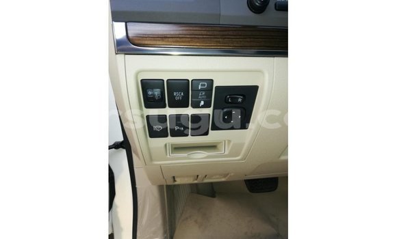 Buy Import Toyota Land Cruiser White Car in Import - Dubai in Burkina Faso Buy Import Toyota Land Cruiser White Car in Import - Dubai in Burkina Faso