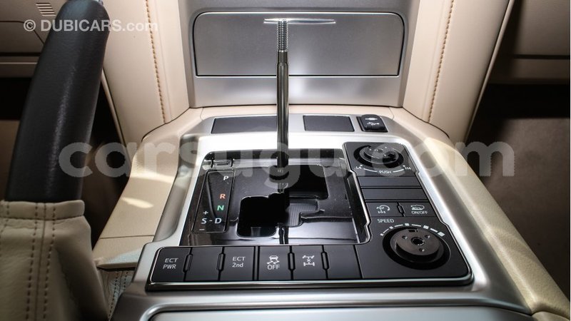 Big with watermark toyota land cruiser burkina faso import dubai 5235