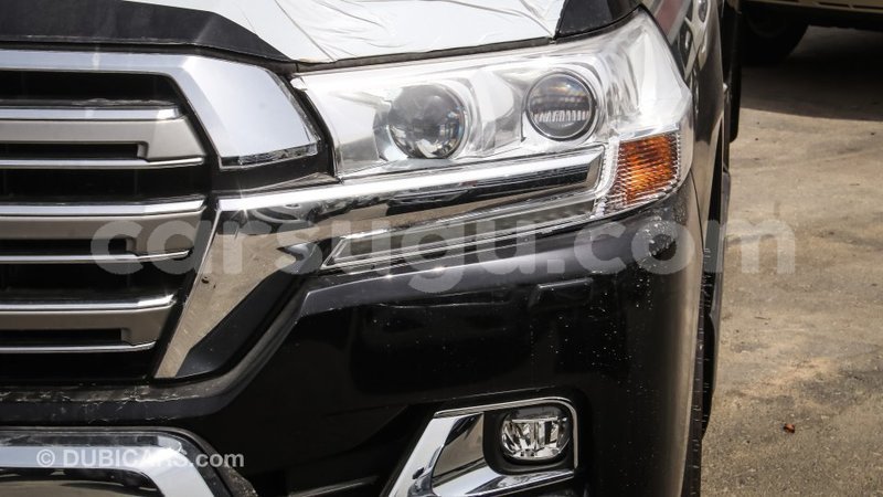 Big with watermark toyota land cruiser burkina faso import dubai 5235