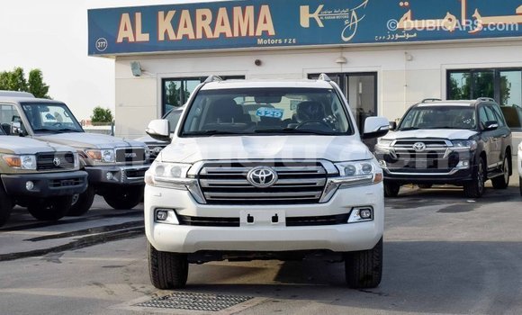 Buy Import Toyota Land Cruiser White Car in Import - Dubai in Burkina Faso Buy Import Toyota Land Cruiser White Car in Import - Dubai in Burkina Faso