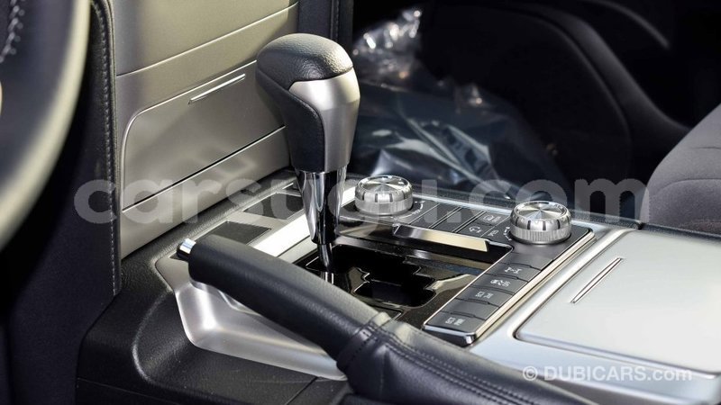 Big with watermark toyota land cruiser burkina faso import dubai 5239