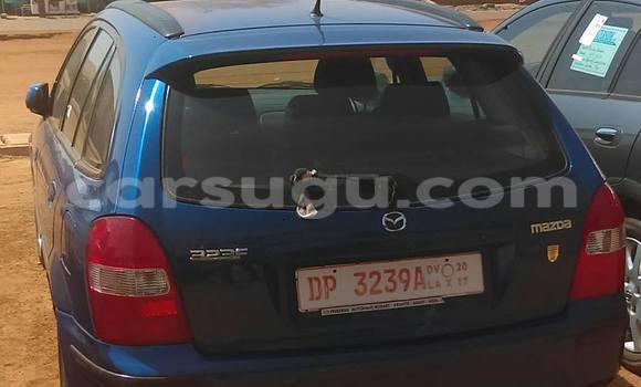 Acheter Occasion Voiture Mazda 323 Bleu à Ouagadougou, Burkina-Faso Acheter Occasion Voiture Mazda 323 Bleu à Ouagadougou, Burkina-Faso