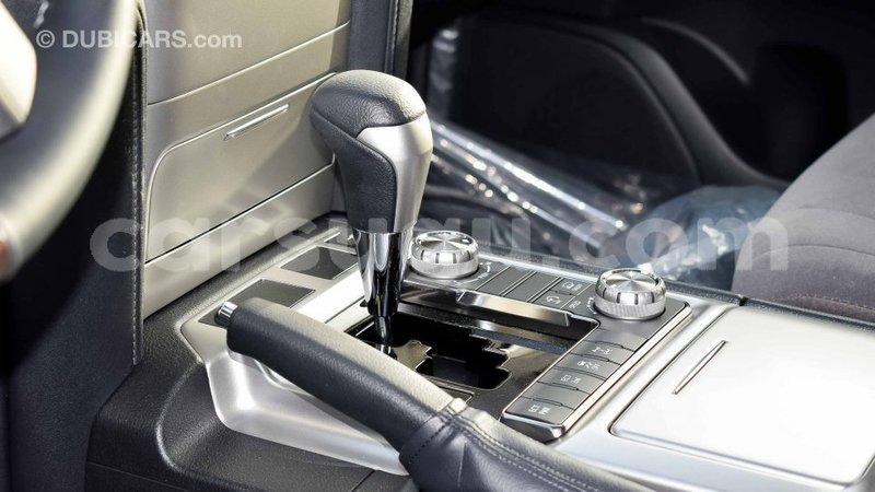 Big with watermark toyota land cruiser burkina faso import dubai 5243