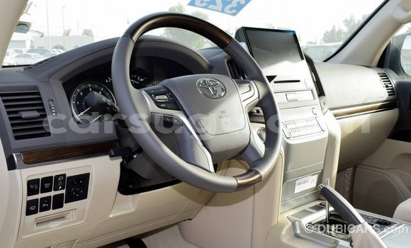 Buy Import Toyota Land Cruiser White Car in Import - Dubai in Burkina Faso Buy Import Toyota Land Cruiser White Car in Import - Dubai in Burkina Faso