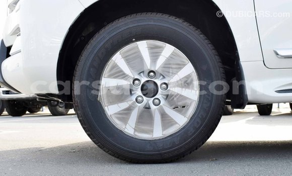 Buy Import Toyota Land Cruiser White Car in Import - Dubai in Burkina Faso Buy Import Toyota Land Cruiser White Car in Import - Dubai in Burkina Faso