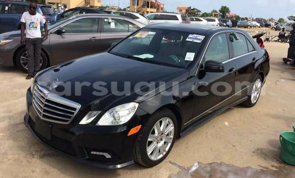 Acheter Neuf Voiture Mercedes-Benz 300CD Noir à Ouagadougou, Burkina-Faso Acheter Neuf Voiture Mercedes-Benz 300CD Noir à Ouagadougou, Burkina-Faso