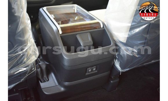 Buy Import Toyota Granvia White Car in Import - Dubai in Burkina Faso Buy Import Toyota Granvia White Car in Import - Dubai in Burkina Faso