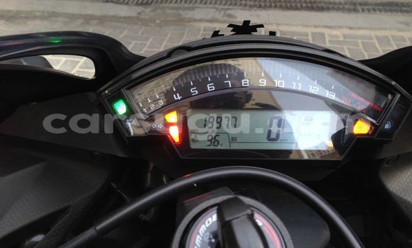 Sayi Na hannu Kawasaki Ninja ZX-10R Black Motsi in Aribinda a Soum Sayi Na hannu Kawasaki Ninja ZX-10R Black Motsi in Aribinda a Soum