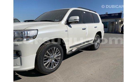 Buy Import Toyota Land Cruiser White Car in Import - Dubai in Burkina Faso Buy Import Toyota Land Cruiser White Car in Import - Dubai in Burkina Faso