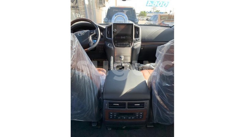 Big with watermark toyota land cruiser burkina faso import dubai 5257