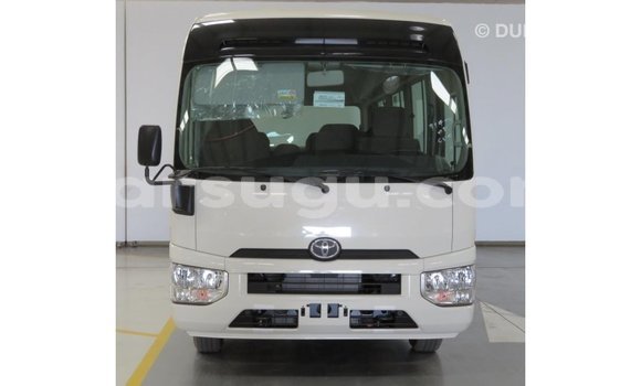 Acheter Import Voiture Toyota Coaster Blanc à Import - Dubai, Burkina-Faso Acheter Import Voiture Toyota Coaster Blanc à Import - Dubai, Burkina-Faso