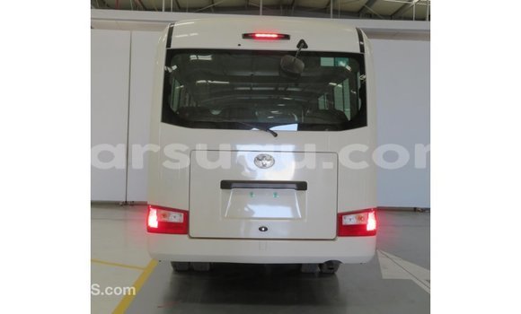 Acheter Import Voiture Toyota Coaster Blanc à Import - Dubai, Burkina-Faso Acheter Import Voiture Toyota Coaster Blanc à Import - Dubai, Burkina-Faso