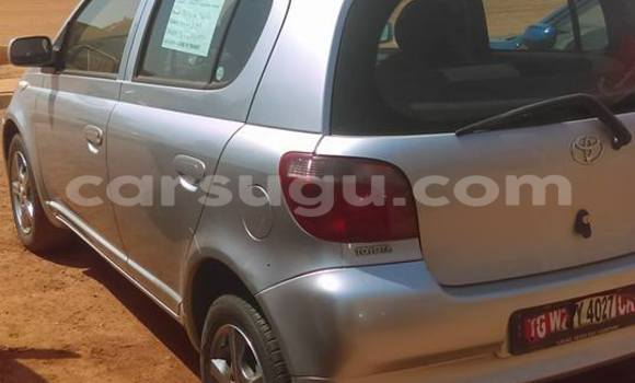 Acheter Neuf Voiture Toyota Yaris Noir à Ouagadougou, Burkina-Faso Acheter Neuf Voiture Toyota Yaris Noir à Ouagadougou, Burkina-Faso