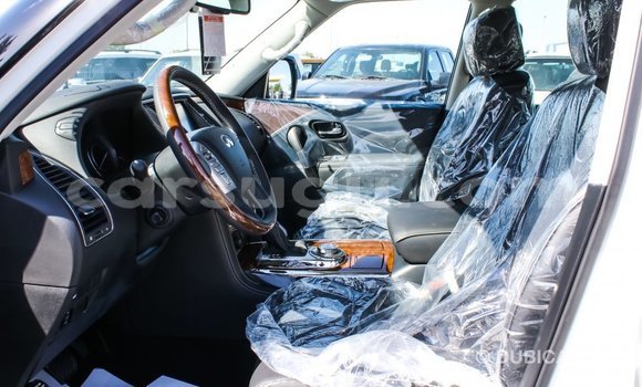 Acheter Import Voiture Infiniti Q Blanc à Import - Dubai, Burkina-Faso Acheter Import Voiture Infiniti Q Blanc à Import - Dubai, Burkina-Faso