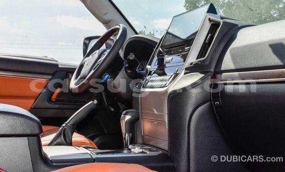 Buy Import Toyota Land Cruiser White Car in Import - Dubai in Burkina Faso Buy Import Toyota Land Cruiser White Car in Import - Dubai in Burkina Faso