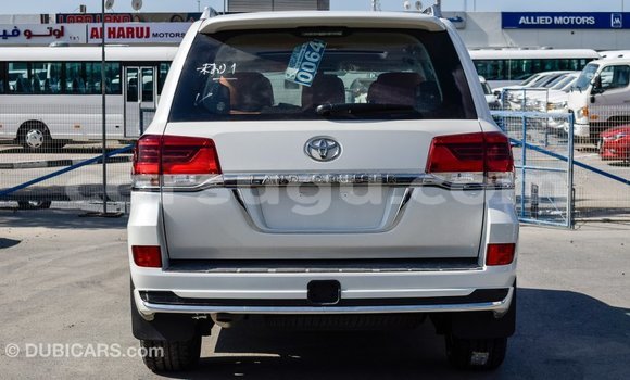 Buy Import Toyota Land Cruiser White Car in Import - Dubai in Burkina Faso Buy Import Toyota Land Cruiser White Car in Import - Dubai in Burkina Faso
