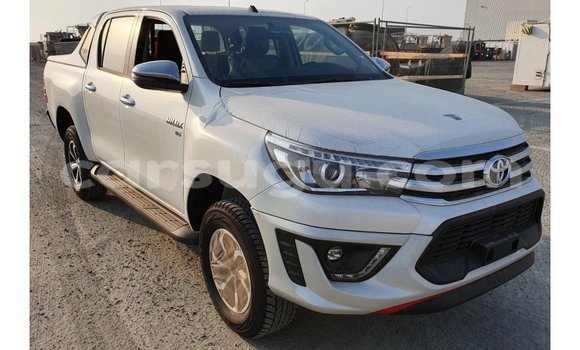 Buy Import Toyota Hilux White Car in Import - Dubai in Burkina Faso Buy Import Toyota Hilux White Car in Import - Dubai in Burkina Faso