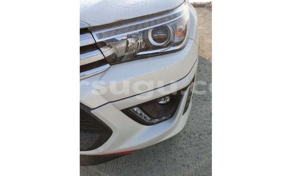 Buy Import Toyota Hilux White Car in Import - Dubai in Burkina Faso Buy Import Toyota Hilux White Car in Import - Dubai in Burkina Faso