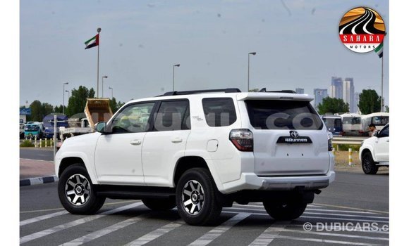 Buy Import Toyota HiAce White Truck in Import - Dubai in Burkina Faso Buy Import Toyota HiAce White Truck in Import - Dubai in Burkina Faso