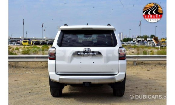 Buy Import Toyota HiAce White Truck in Import - Dubai in Burkina Faso Buy Import Toyota HiAce White Truck in Import - Dubai in Burkina Faso