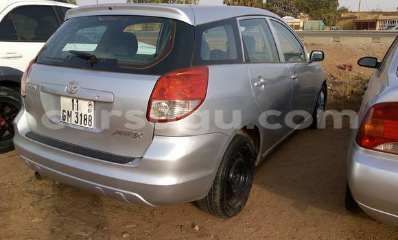 Acheter Neuf Voiture Toyota Matrix Gris à Ouagadougou, Burkina-Faso Acheter Neuf Voiture Toyota Matrix Gris à Ouagadougou, Burkina-Faso