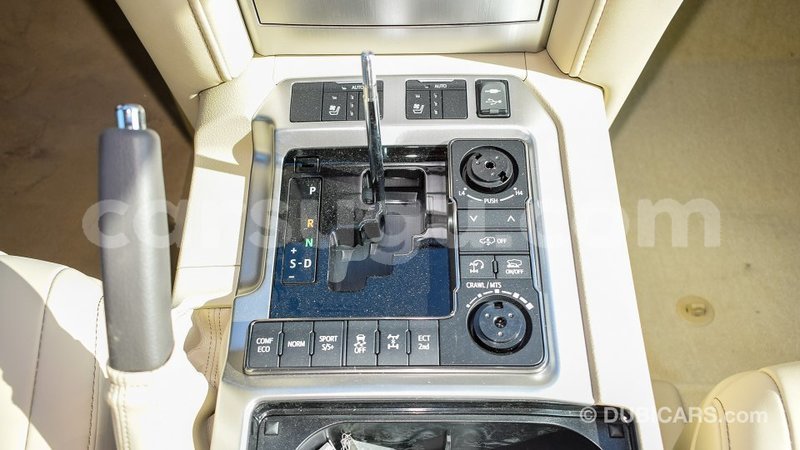 Big with watermark toyota land cruiser burkina faso import dubai 5281